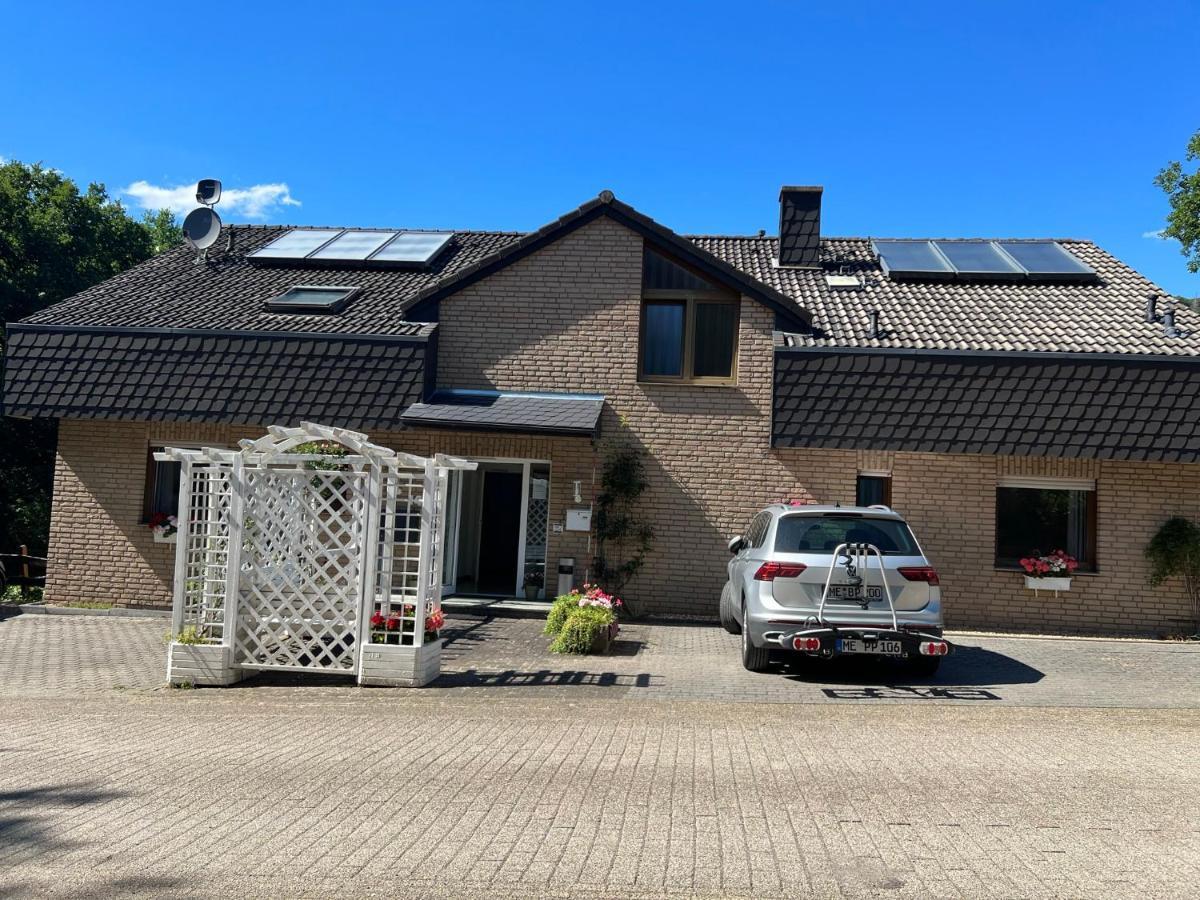 Gaestehaus Zum Buchenweg Hasenfeld Exterior photo